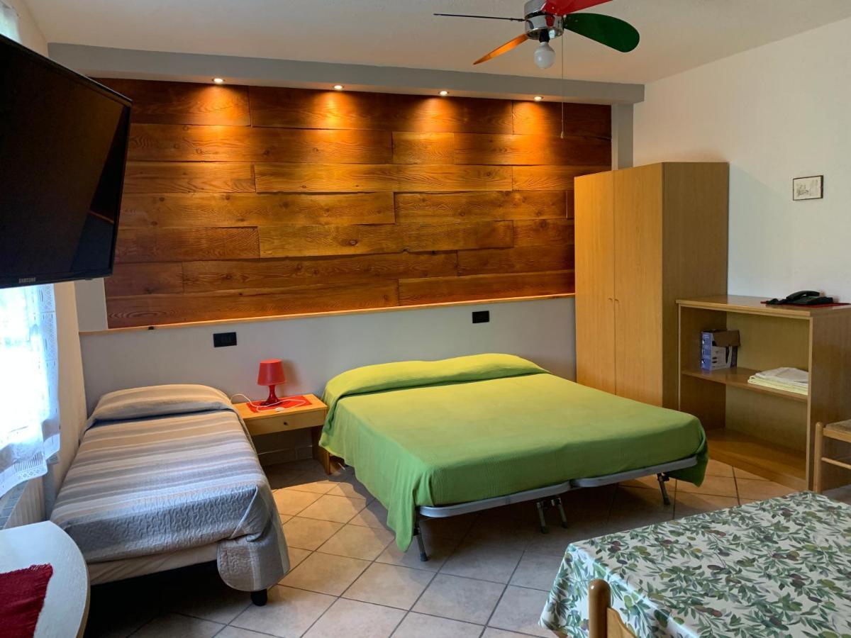 Agriturismo Gli Ulivi Garlenda Buitenkant foto