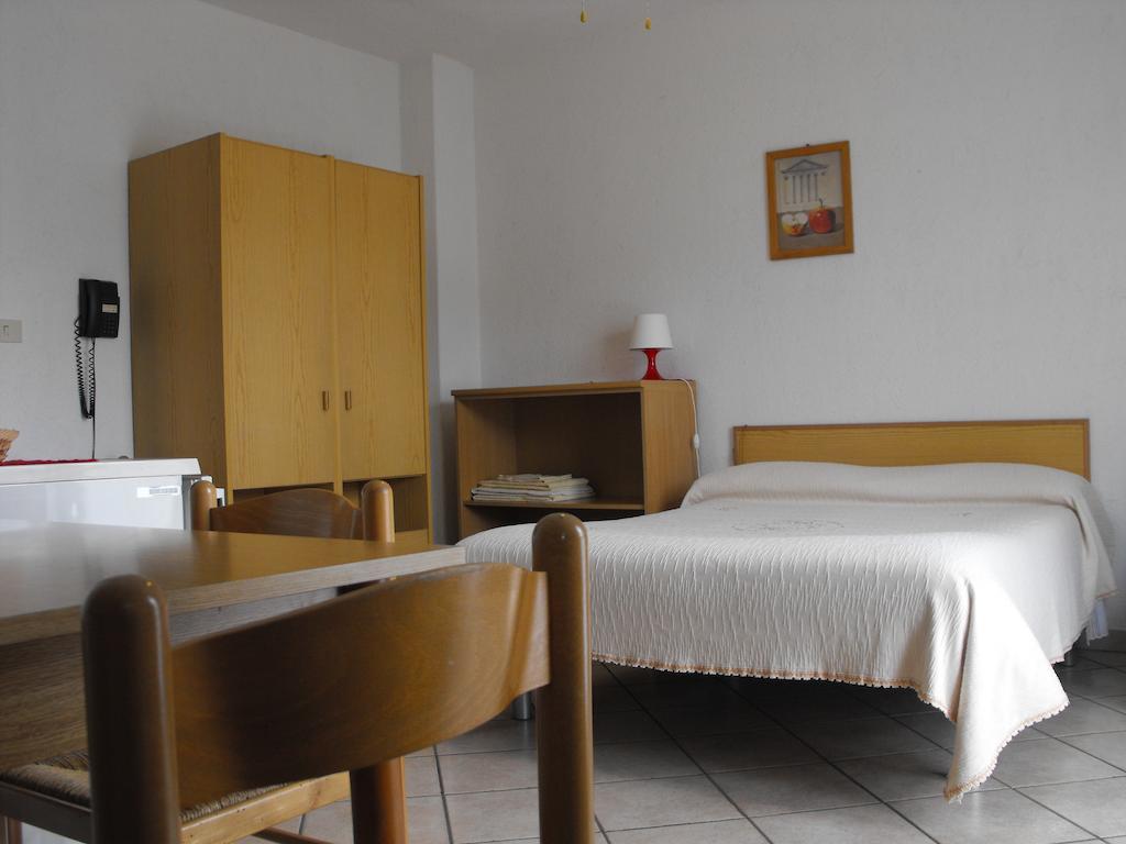 Agriturismo Gli Ulivi Garlenda Kamer foto