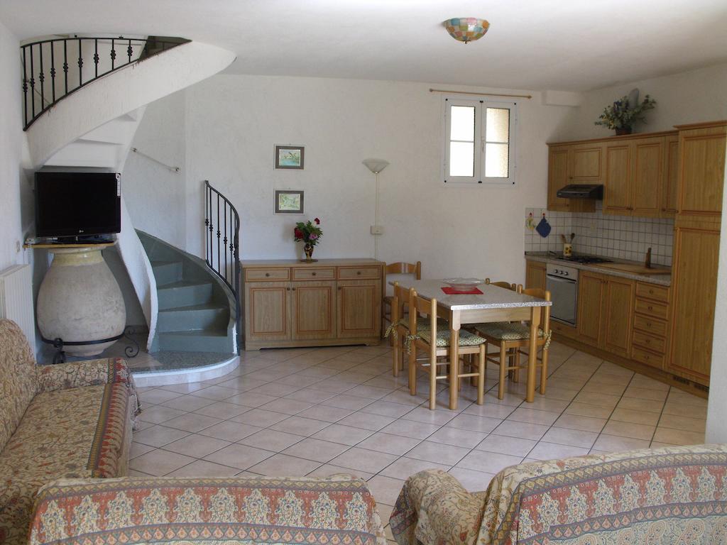 Agriturismo Gli Ulivi Garlenda Kamer foto