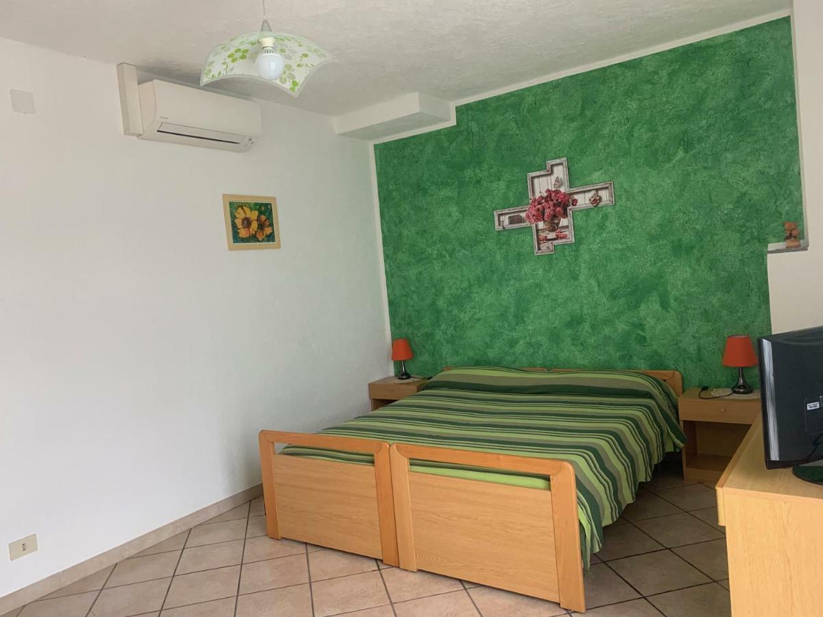 Agriturismo Gli Ulivi Garlenda Buitenkant foto